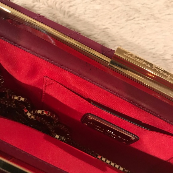 Salvatore Ferragamo quilted clutch - Picture 6 of 8